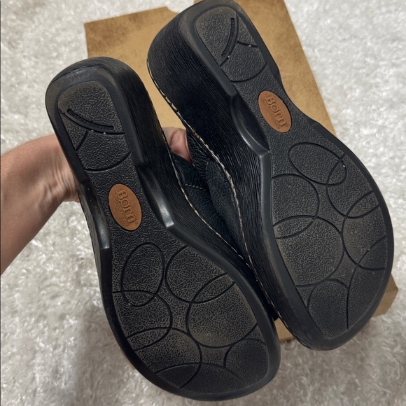Born post II black clog shoes women’s 7 - Picture 3 of 7